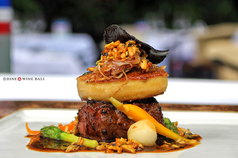Dine & Wine Bali Best Restaurants & Culinary Guide Bali Spotlight Foodies Notes Review Black Truffle Dinner Mozaic Restaurant Ubud Beef Tenderlion Seared Foie Gras Sauce Perigueux