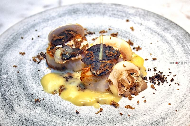 Dine & Wine Bali Best Restaurants & Culinary Guide Bali Spotlight Foodies Notes Review Indigo Canggu Japanese Cuisine Chef Shige Morita Tokyo Meets Paris Black Truffle Scallop