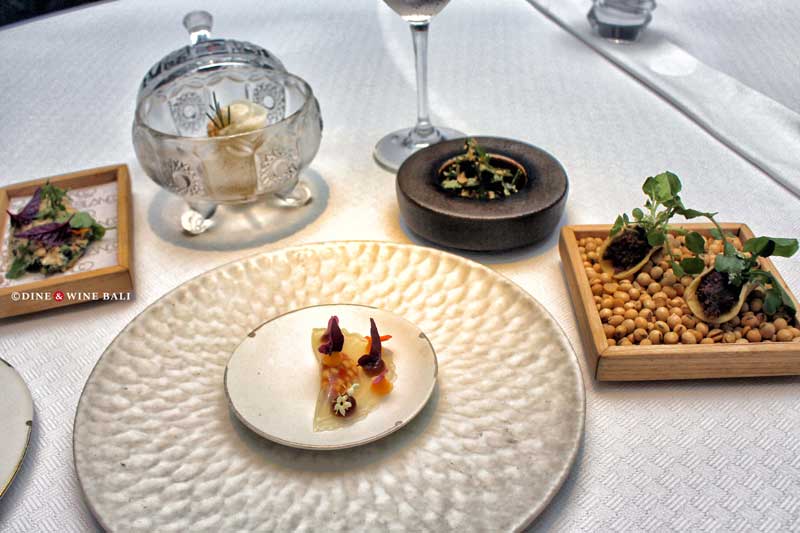 Dine & Wine Bali Best Restaurants & Culinary Guide Bali Foodies Notes Review Chef Mandif Warkoka Blanco par Mandif Snacks & Pickles