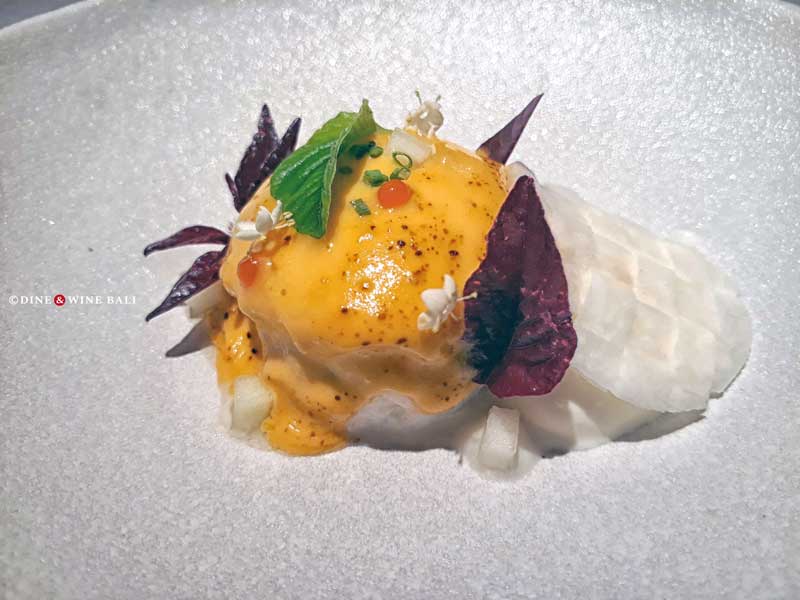 Dine & Wine Bali Best Restaurants & Culinary Guide Bali Foodies Notes Review Chef Mandif Warkoka Blanco par Mandif Blue Swimmer Crab