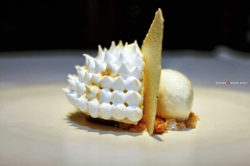 Dine & Wine Bali Best Restaurants & Culinary Guide Bali Foodies Notes Review Chef Mandif Warkoka Blanco par Mandif Getuk Cassava Mousse