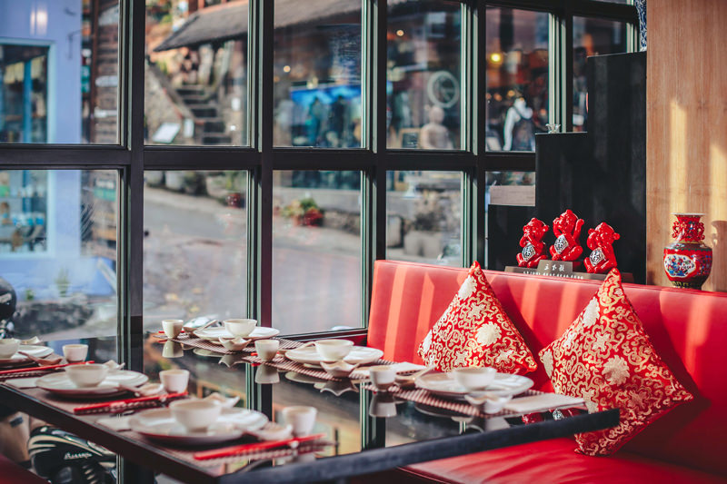 Dine & Wine Bali Best Restaurants & Culinary Guide Bali Golden Monkey Restaurant Chinese Cuisine Ubud Interior